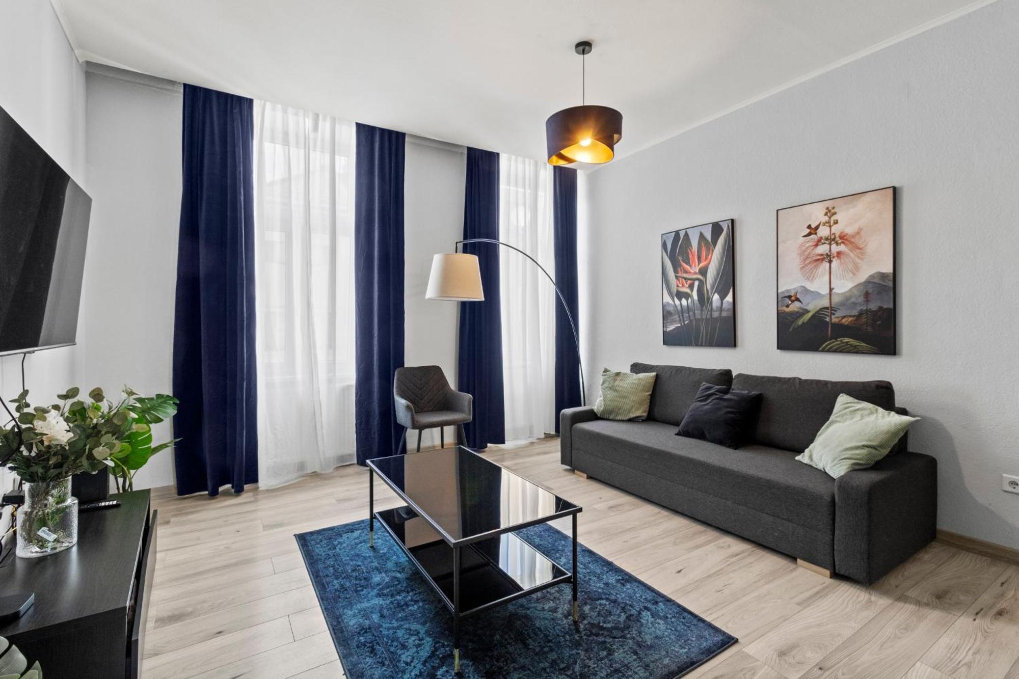 Balcony Apartment, 4 Min To U3 Zipperer Strasse Wien Ngoại thất bức ảnh